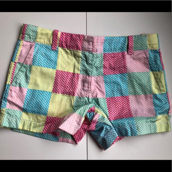 VINEYARD VINES • Logo Patchwork Shorts Size 14 - Picture 3 of 8
